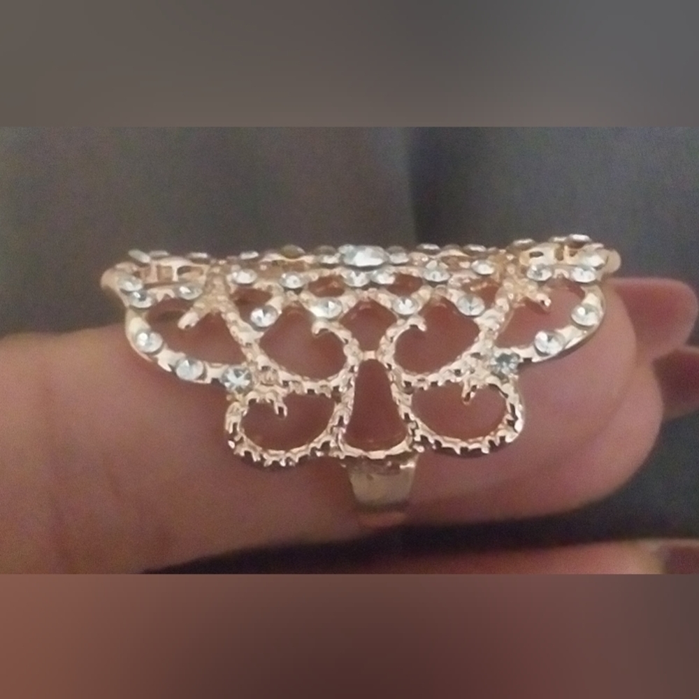 NWOT Ornate Victorian motif ring rose gold plated - Picture 6 of 9